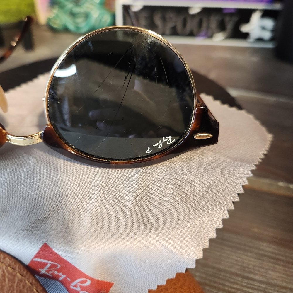 Ray-Ban BROKEN Lense* Tortoise Shell Sunglasses W/ Protective Case - Picture 6 of 9
